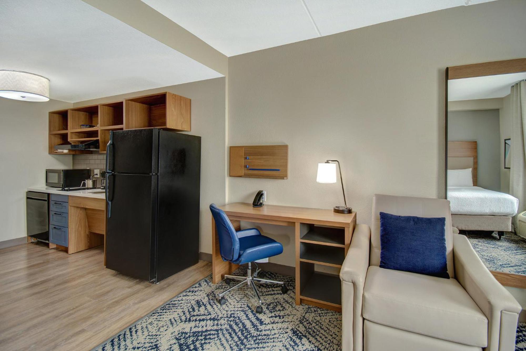 Candlewood Suites Columbia-Fort Jackson By Ihg Экстерьер фото