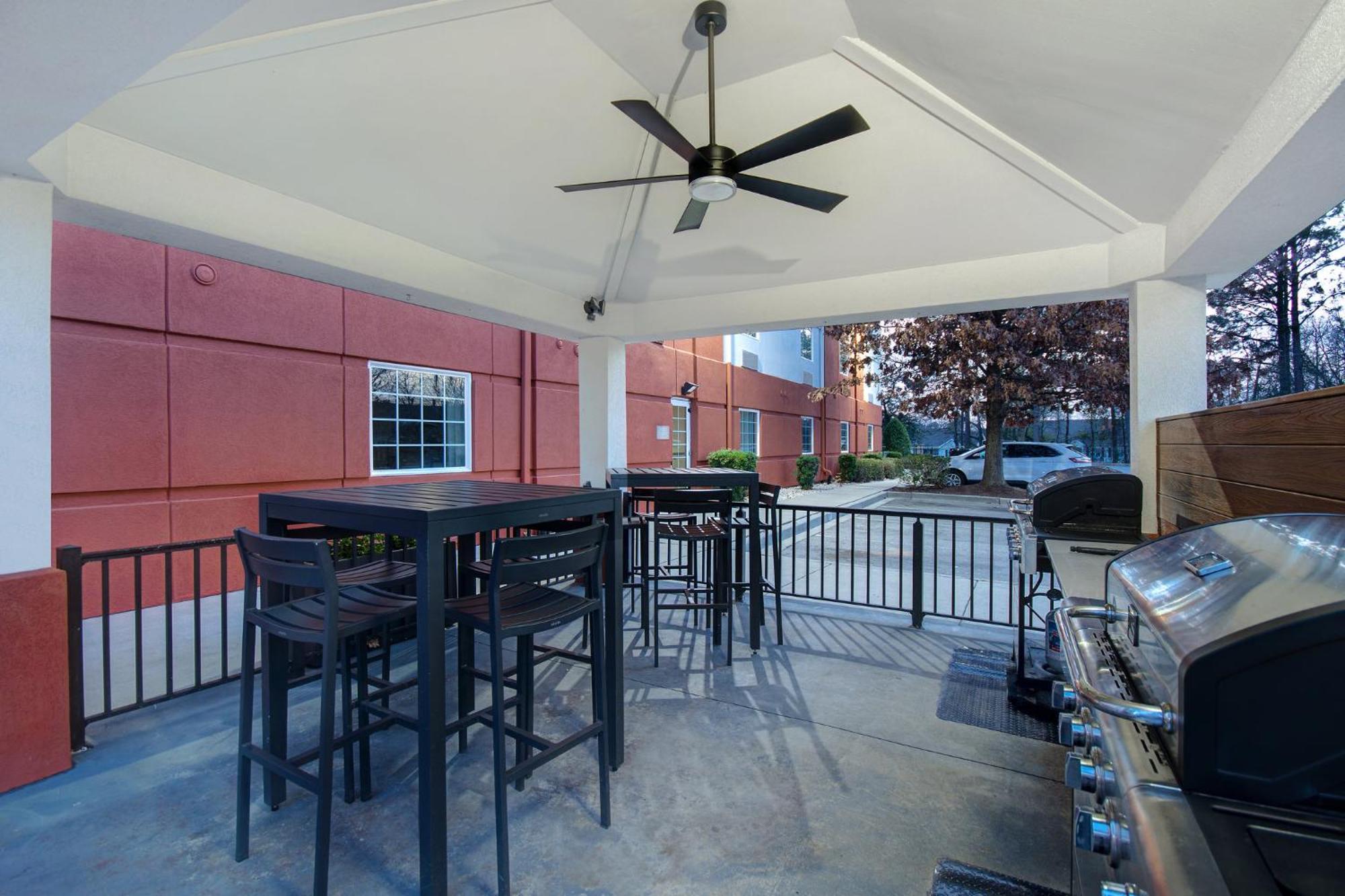 Candlewood Suites Columbia-Fort Jackson By Ihg Экстерьер фото