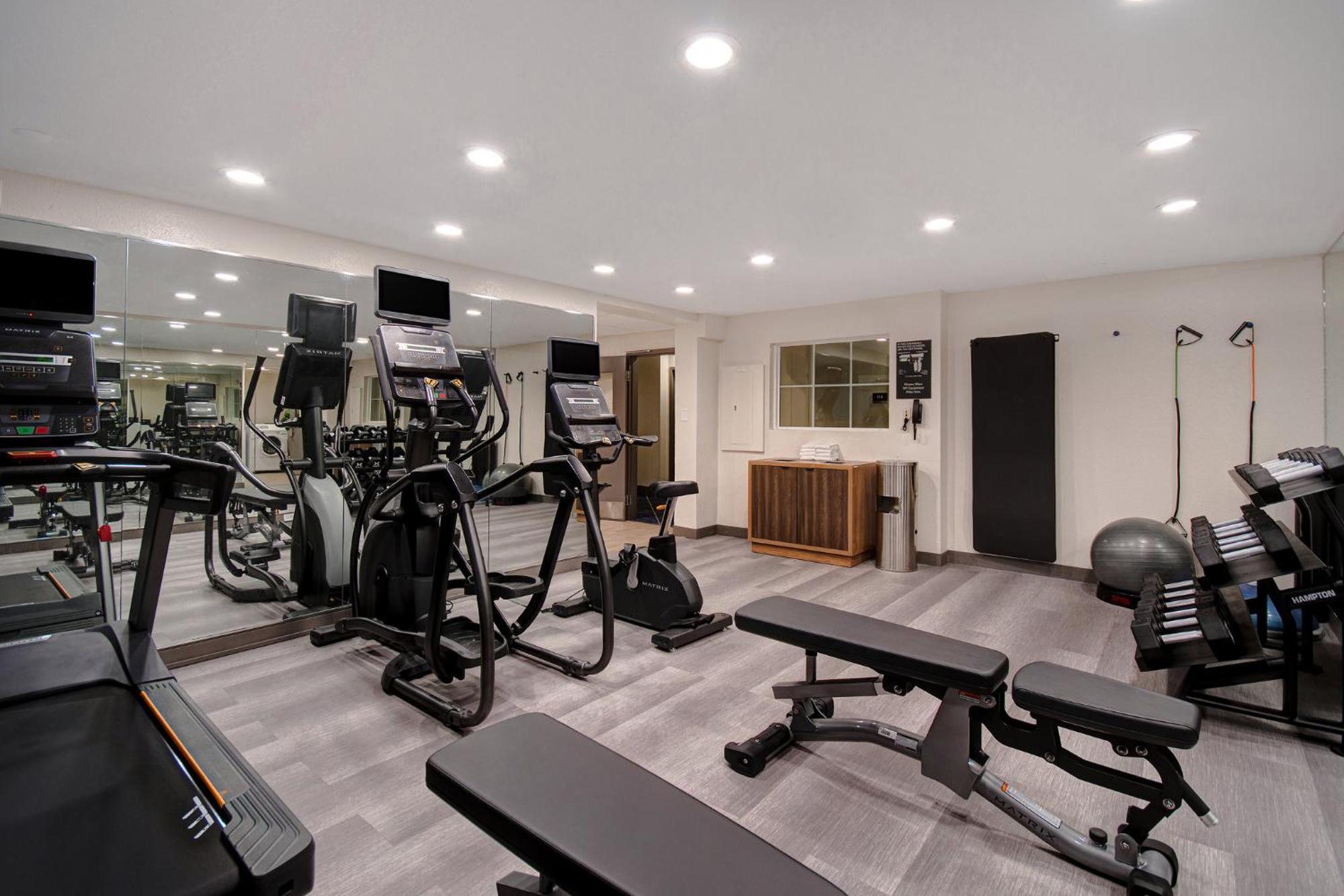 Candlewood Suites Columbia-Fort Jackson By Ihg Экстерьер фото